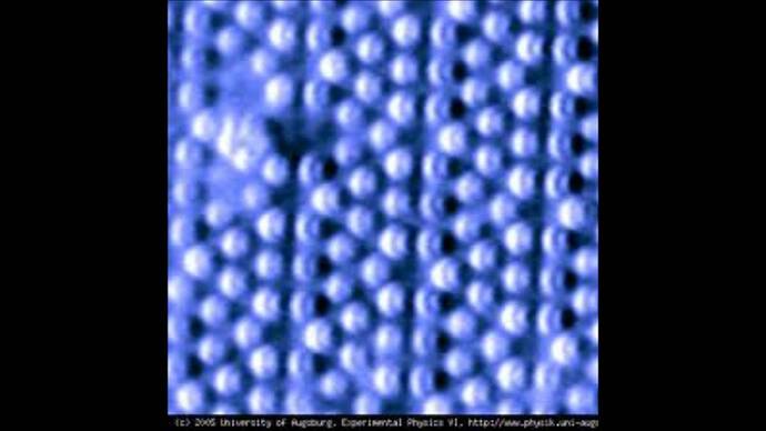atoms.jpg
