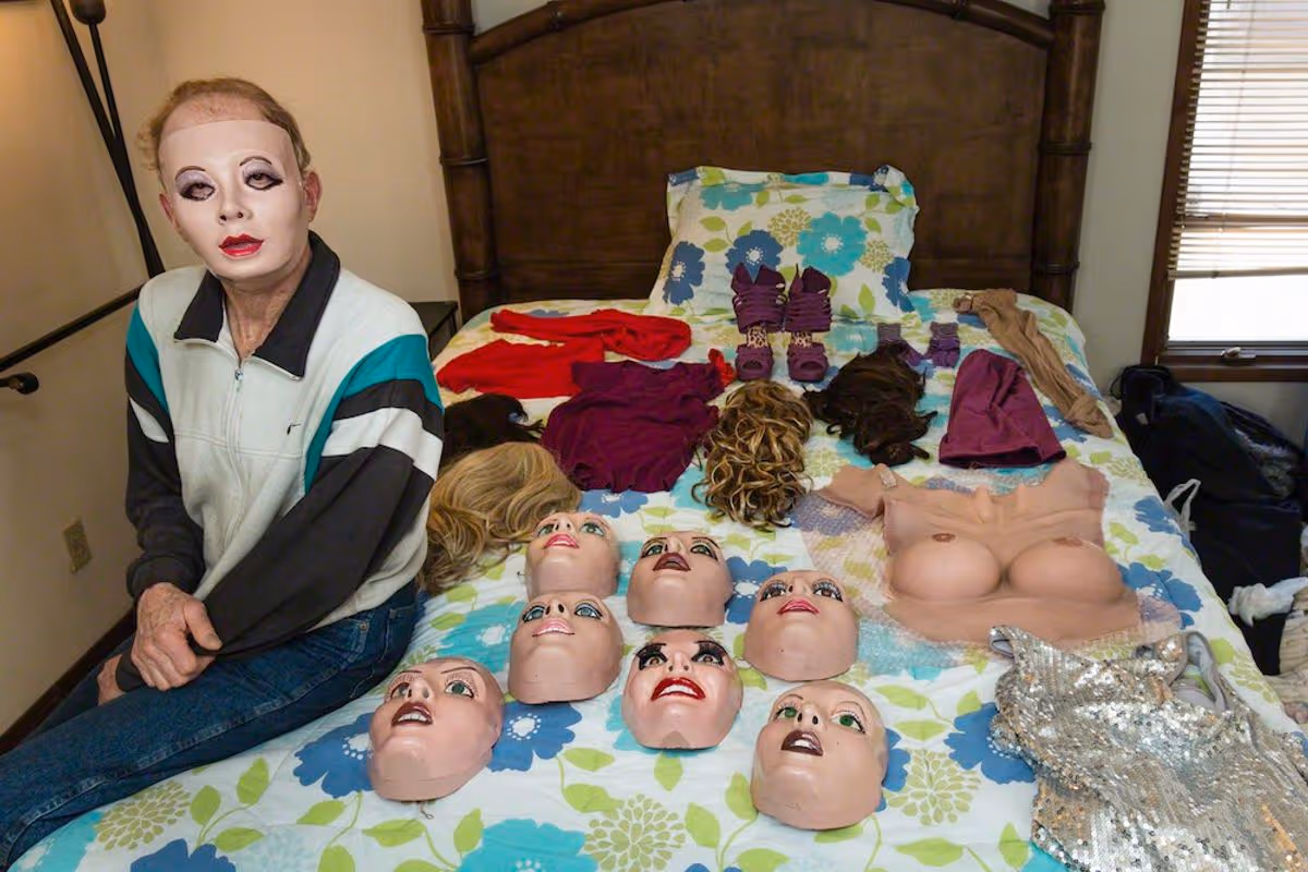 Man-Who-Wears-Suit-To-Live-As-Female-Rubber-Doll